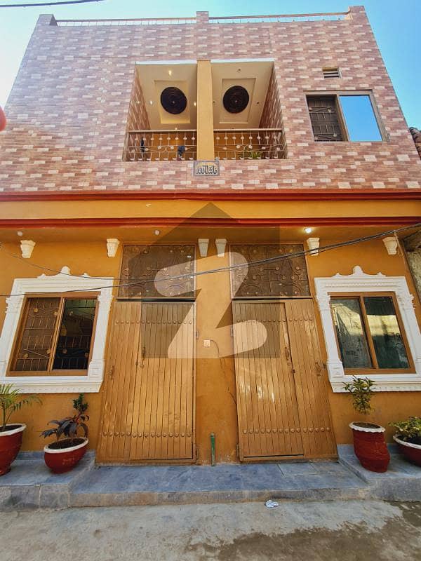 نشتر کالونی لاہور میں 3 کمروں کا 2 مرلہ مکان 55 لاکھ میں برائے فروخت۔