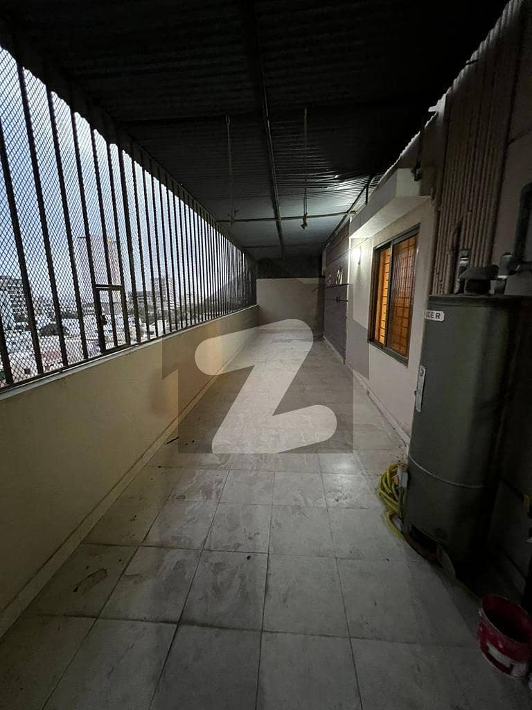خالد بِن ولید روڈ کراچی میں 4 کمروں کا 12 مرلہ مکان 5.0 کروڑ میں برائے فروخت۔