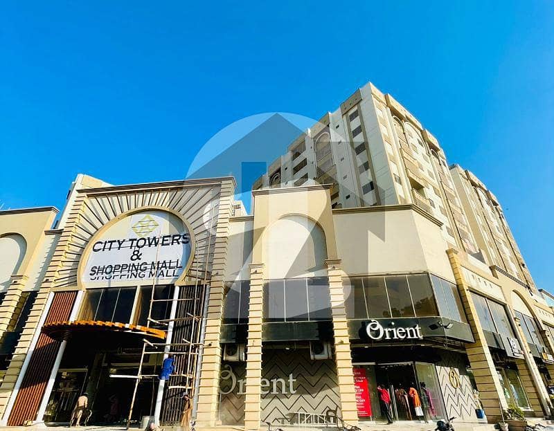 Main Road Outlet For Rent Ideal Location City Tower And Shopping Mall GulistaneJauhar, Karachi