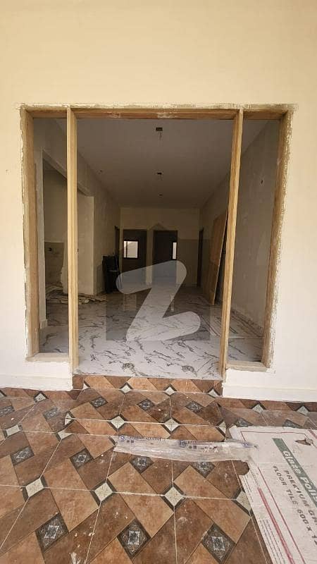 آدم جی نگر گلشنِ اقبال ٹاؤن کراچی میں 4 کمروں کا 9 مرلہ زیریں پورشن 5 کروڑ میں برائے فروخت۔