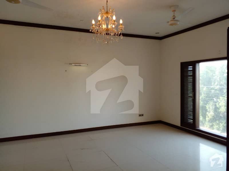 In DHA Phase 4 Of Karachi, A 300 Square Yards House Is Available