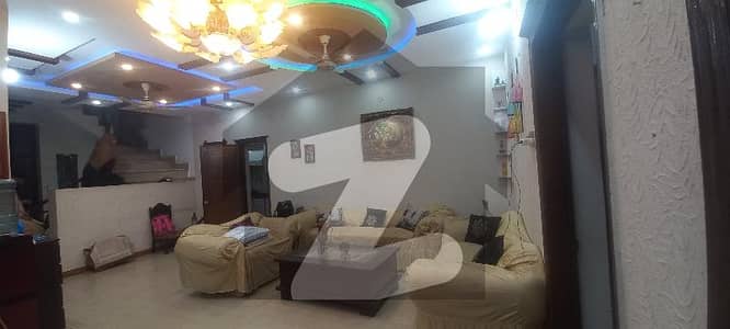 حبیب اللہ روڈ لاہور میں 5 کمروں کا 10 مرلہ مکان 4.25 کروڑ میں برائے فروخت۔
