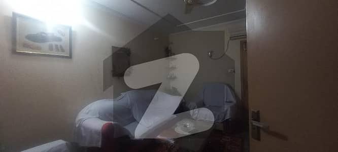 حبیب اللہ روڈ لاہور میں 4 کمروں کا 5 مرلہ مکان 2.5 کروڑ میں برائے فروخت۔