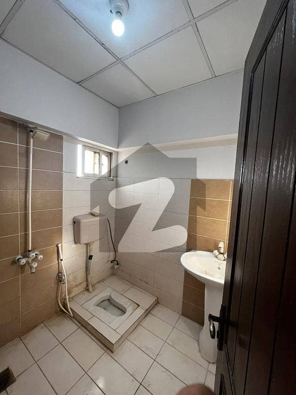 Flat Available For Sale GulshaneIqbal Block 2, GulshaneIqbal