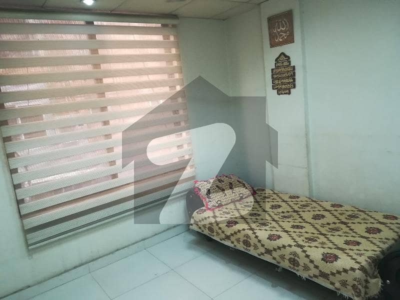 ایف ۔ 10 مرکز ایف ۔ 10,اسلام آباد میں 1 کمرے کا 1 مرلہ کمرہ 16.0 ہزار میں کرایہ پر دستیاب ہے۔