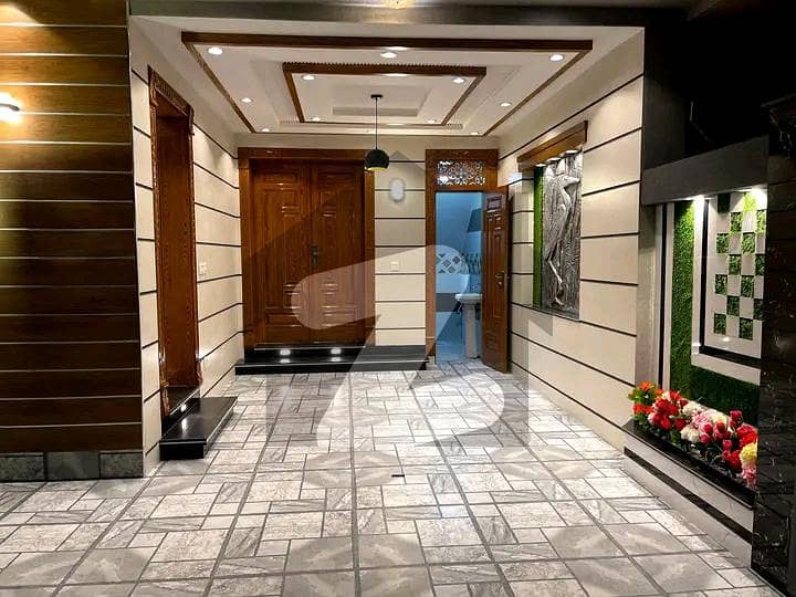 5 Marla Brand New Luxurious House Available for Rent 5 Marla Brand New Luxurious House Available for Rent