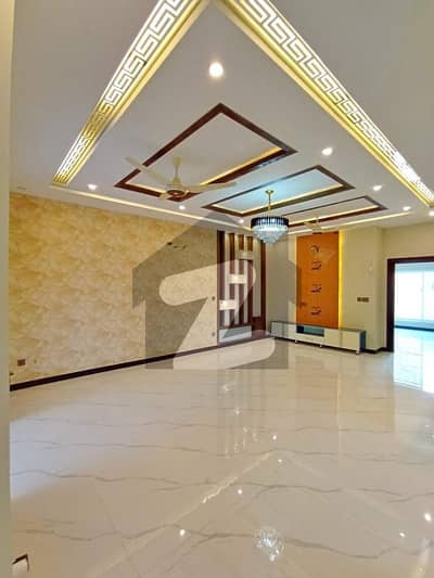 10 Marla House Available For Rent In Bahria Town Phase 7