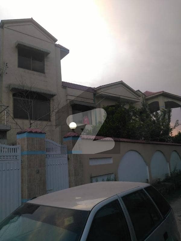 3 Storey House For Sale In Bhara Kahu Bhara kahu, Islamabad ID44235118
