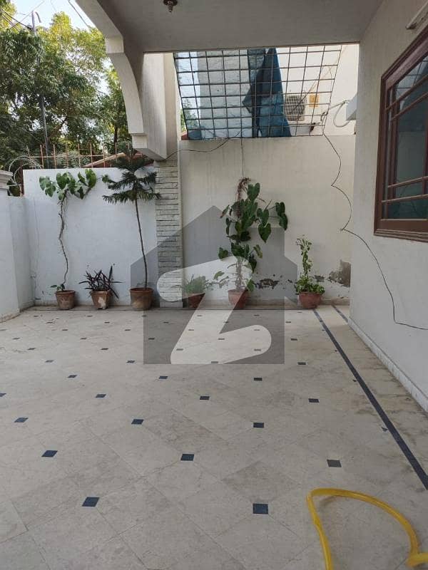 ڈی ایچ اے فیز 7 ڈی ایچ اے ڈیفینس,کراچی میں 4 کمروں کا 1 کنال بالائی پورشن 1.7 لاکھ میں کرایہ پر دستیاب ہے۔