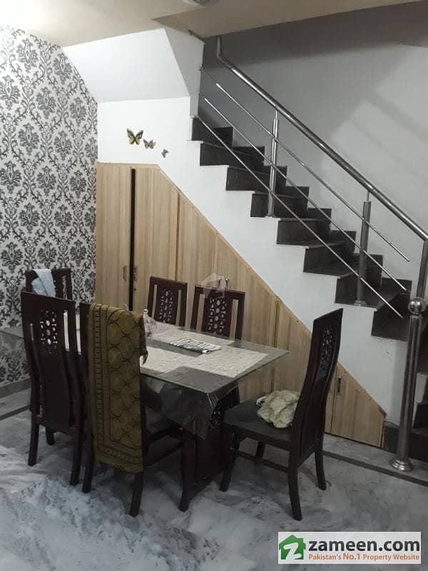 Johar Town 5 Marla 2 Year Old House For Sale