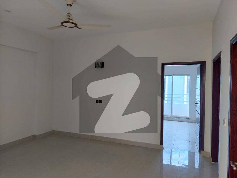 3 Bed Brand New Flat, Elceilo-a