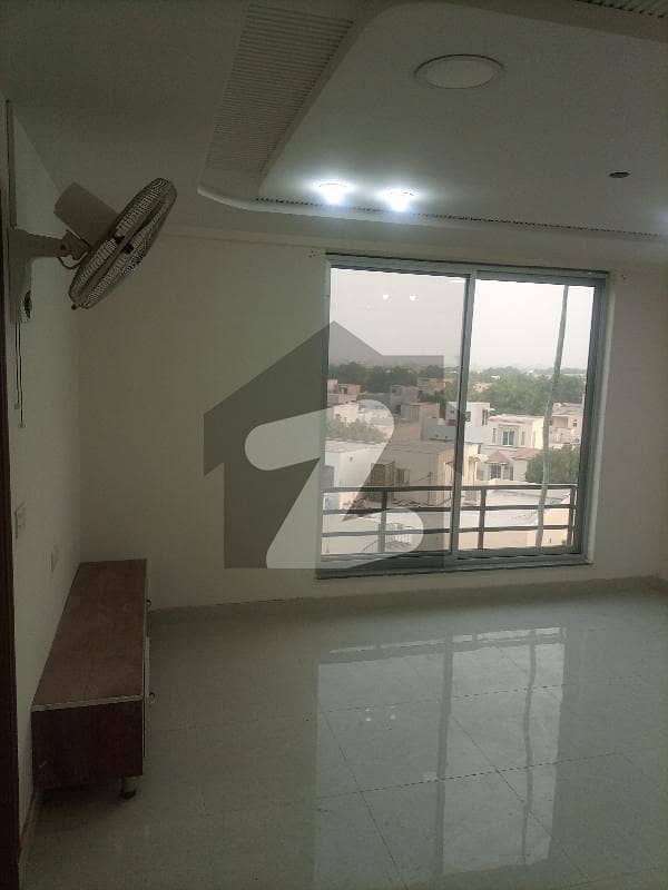 1 Bed Fully Luxury Non Furnish Ideal Location Excellent Flat For Rent In Bahria Town Lahore