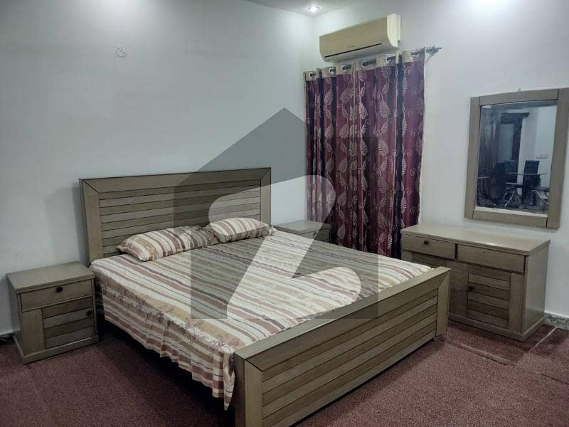 10 Marla 2 Bed Rooms Fully Luxury And Fully Furnished Ideal Location Excellent Lower Portion For Rent In Bahria Town Lahore