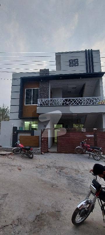 1350 Square Feet House For Sale In Rs. 17,500,000 Only
