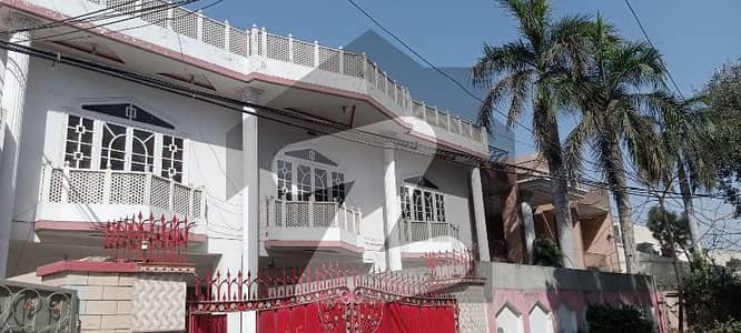 1 Kanal Semi Commercial Solid Bungalow Available For Urgent Sale