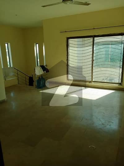 Falcon Complex Faisal Near City School Paf Chapter 2 Bed Upper Portion