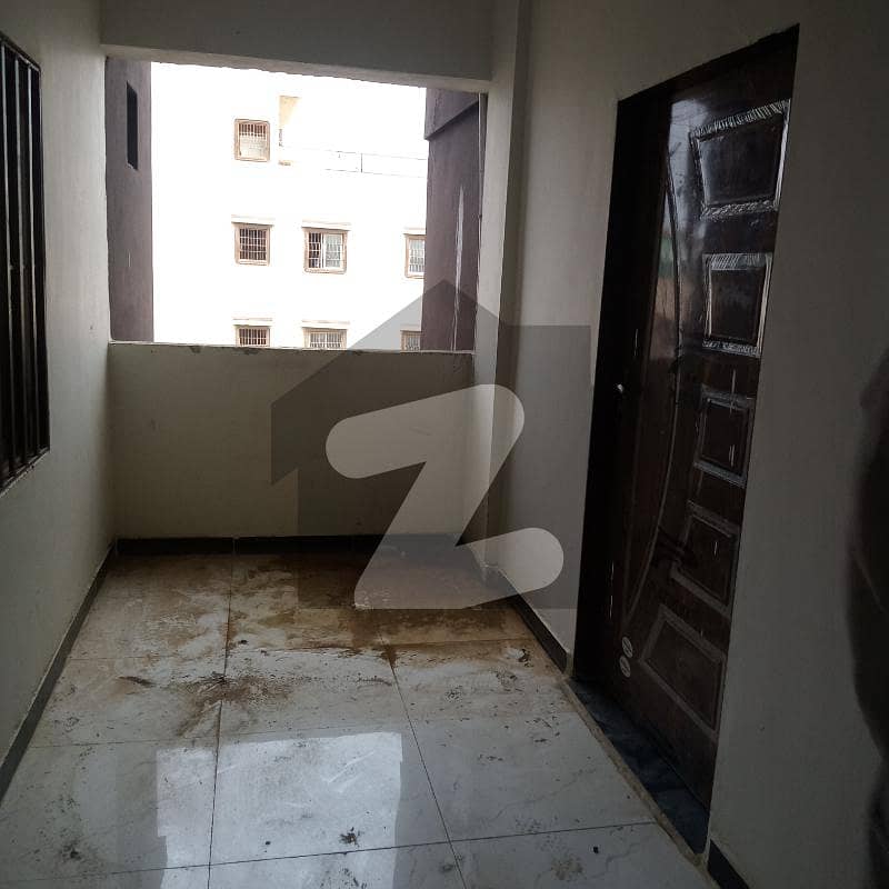 Centrally Located Flat For Rent In Mehmoodabad Available