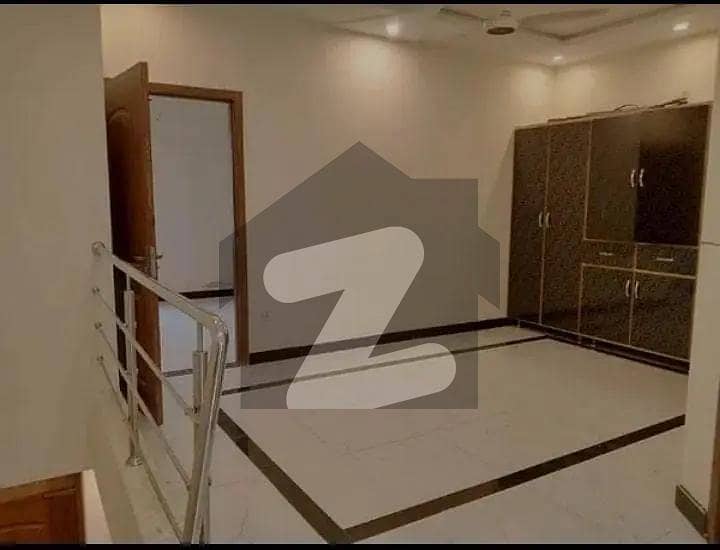 نشیمنِ اقبال فیز 1 نشیمنِ اقبال لاہور میں 3 کمروں کا 4 مرلہ مکان 50 ہزار میں کرایہ پر دستیاب ہے۔