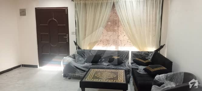 1400 Square Feet Flat Is Available For Sale In Upper Jhika Gali Road