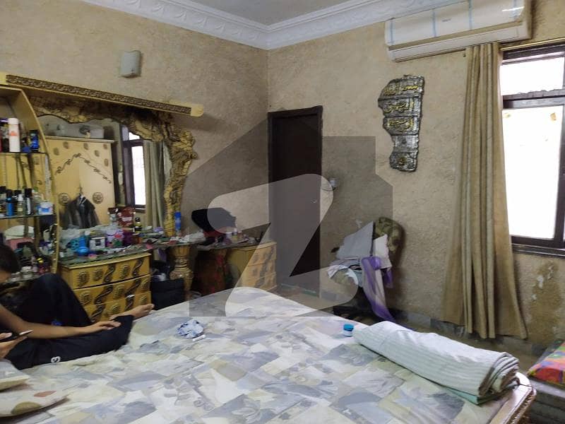 Beautiful Well Maintained House For Sale In Gulshaneiqbal Gulshane