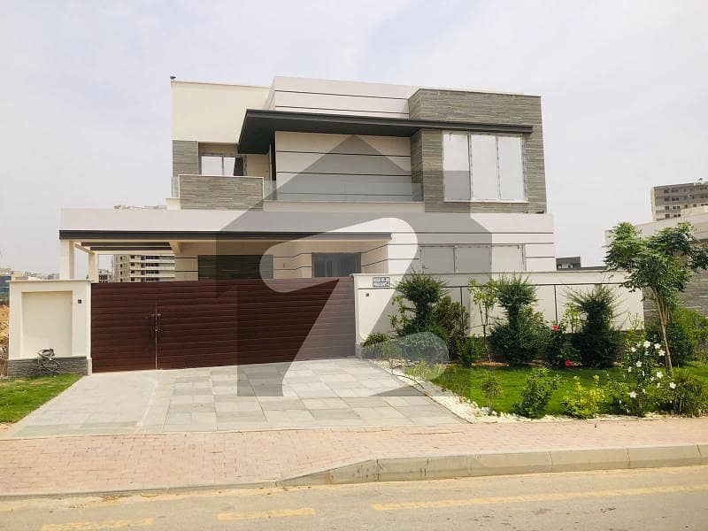 Highly-coveted Prime Location 500 Square Yards House Is Available In Bahria Town Karachi For sale