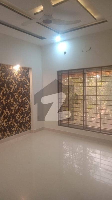5 Marla Brand New Upper Portion Block-A1 Available For Rent In Central Park.