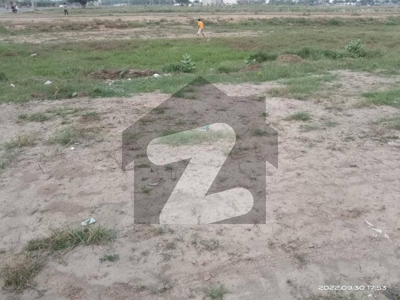 1 Kanal Plot For Sale At Orchard 1 Pargon City Main Boulevard All Dues Paid