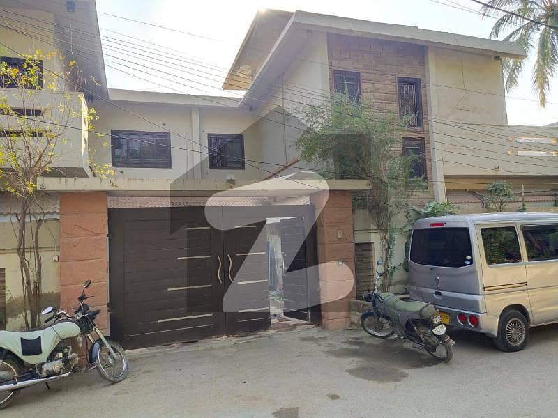 600 Sq Yards Furnished House For Silent Commercial Office Space Is Available Near Shahra-e-Faisal