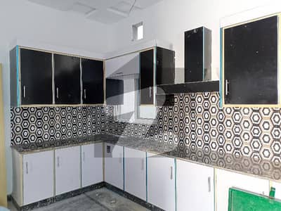 امین ٹاؤن فیصل آباد میں 3 کمروں کا 4 مرلہ مکان 1.3 کروڑ میں برائے فروخت۔