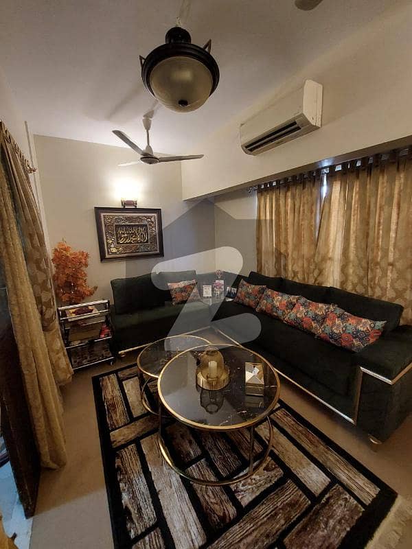 ہل پارک کراچی میں 3 کمروں کا 7 مرلہ فلیٹ 2.7 کروڑ میں برائے فروخت۔
