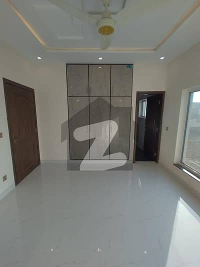 5 Marla Beautiful House For Rent In D H A Phase 5