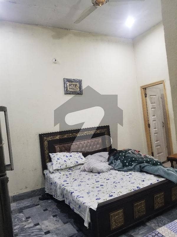 ایڈن آچرڈ فیصل آباد میں 1 کمرے کا 3 مرلہ مکان 70 لاکھ میں برائے فروخت۔