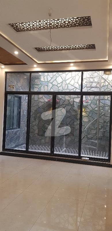 ستارہ سپنا سٹی فیصل آباد میں 4 کمروں کا 5 مرلہ مکان 70 ہزار میں کرایہ پر دستیاب ہے۔