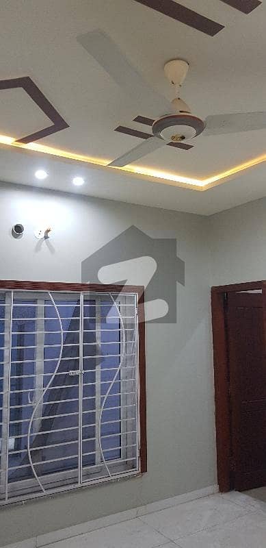 2925 Square Feet House Ideally Situated In Khayaban Gardens