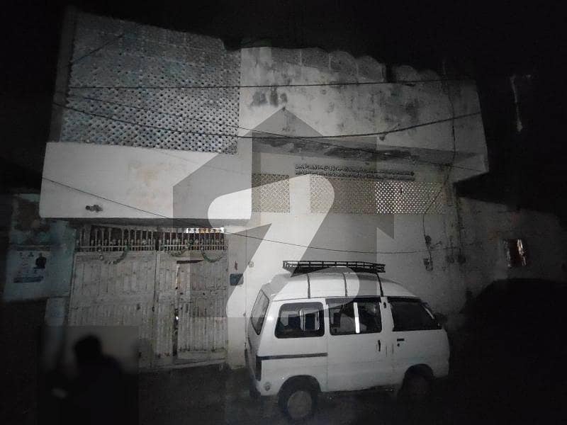 اورنگی ٹاؤن سیکٹر 11 اورنگی ٹاؤن کراچی میں 2 کمروں کا 6 مرلہ مکان 95 لاکھ میں برائے فروخت۔