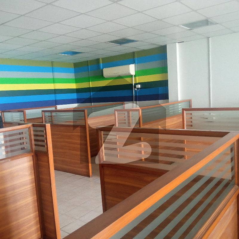 Gulberg 800 Sq Ft Office For Sale
