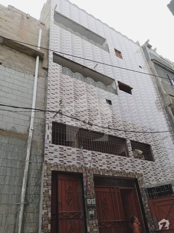 80 Sq Yd 3 Storey Building Flat For Sale