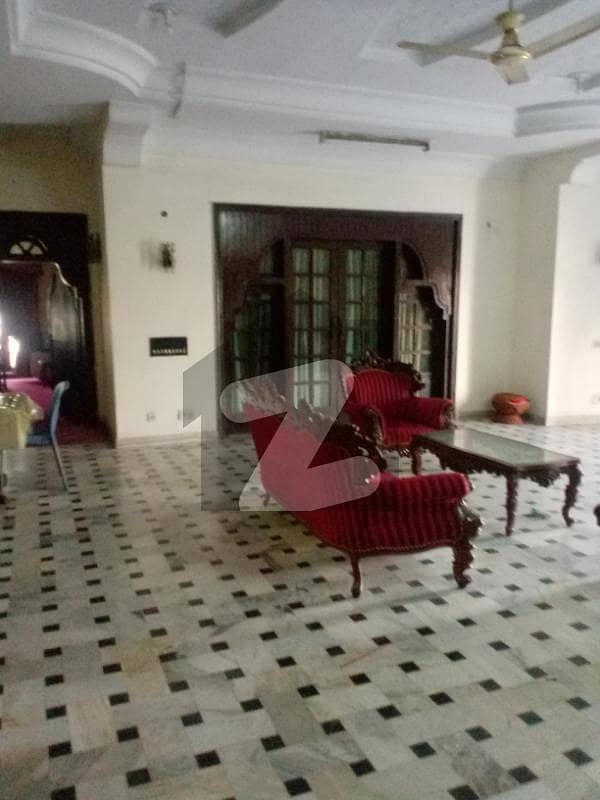 4.5 Marla Double Storey 16 Bed Attached Bath Main New Muslim Town Lahore
