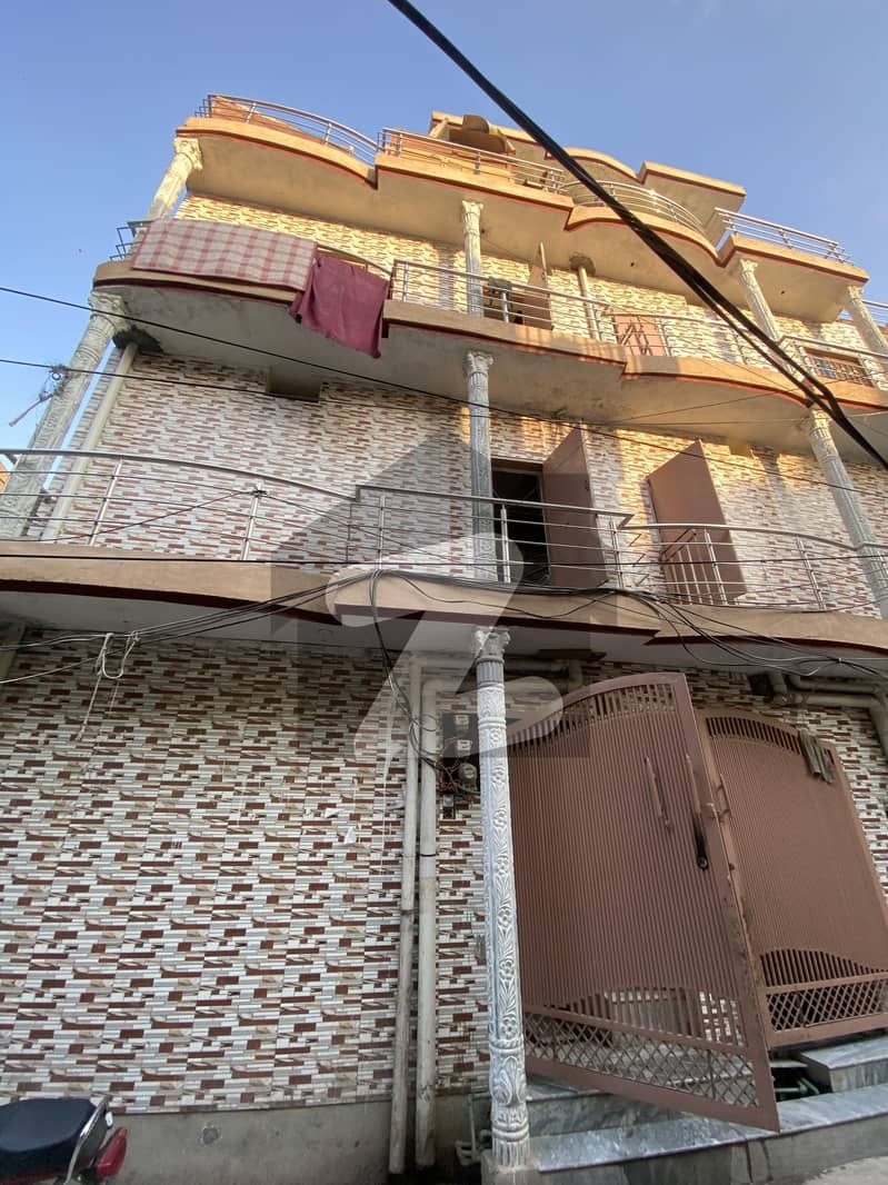 سرسيد چوک راولپنڈی میں 6 کمروں کا 2 مرلہ مکان 80 لاکھ میں برائے فروخت۔