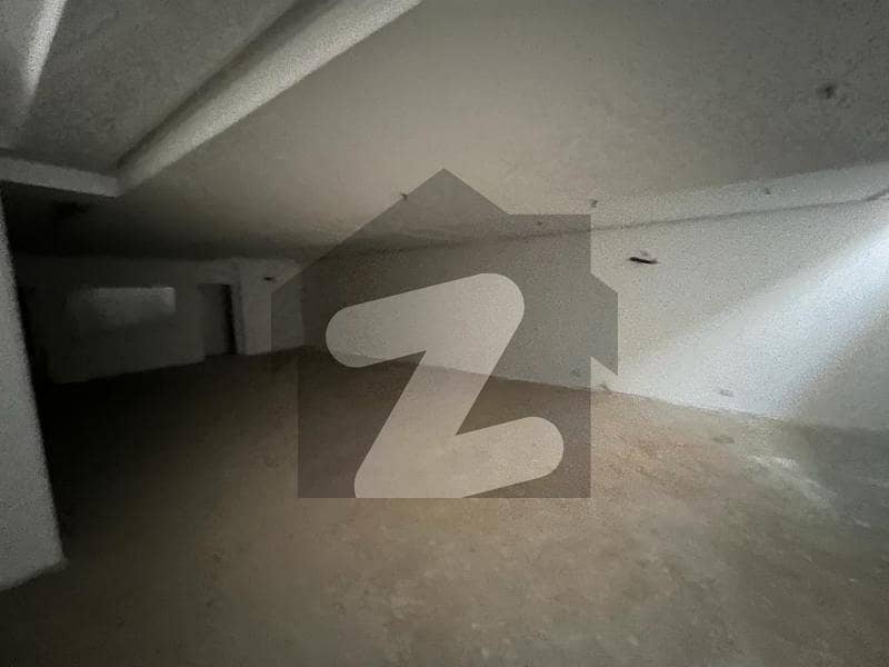 60000 Sf Space near to airport 60000 Sf Space near to airport