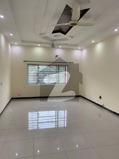 1 Kanal Upper Portion For Rent In Sector E Bahria Town Lahore