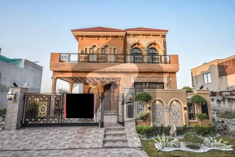 10 Marla Beautiful House For Sale In Phase 7 Dha Lahore