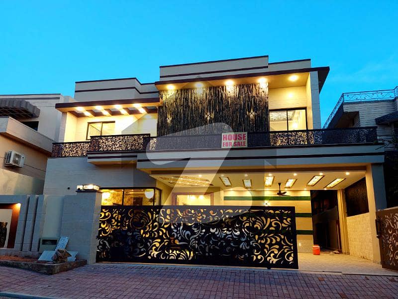 1 Kanal Beautiful House In Bahria Town