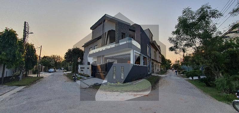 10 Marla Corner Owner Build House For Sale Nasheman E Iqbal Phase 1