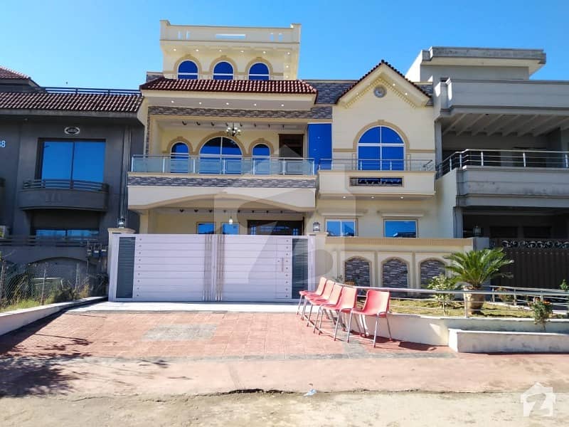 272 Square Yard Double Storey House For Sale In G13 Islamabad