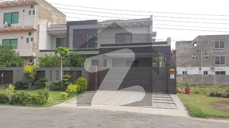 Valancia Town Kanal Lower Portion 3 Bed D/D TVL Kitchen Store