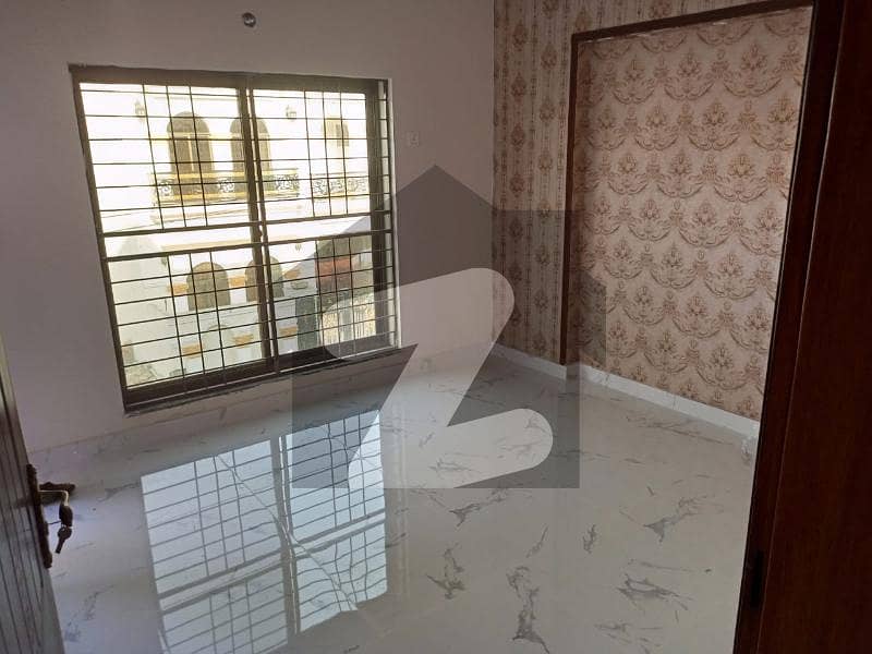 10 Marla Lavish Lower Portion For Rent In Jade Block Park View City Lahore