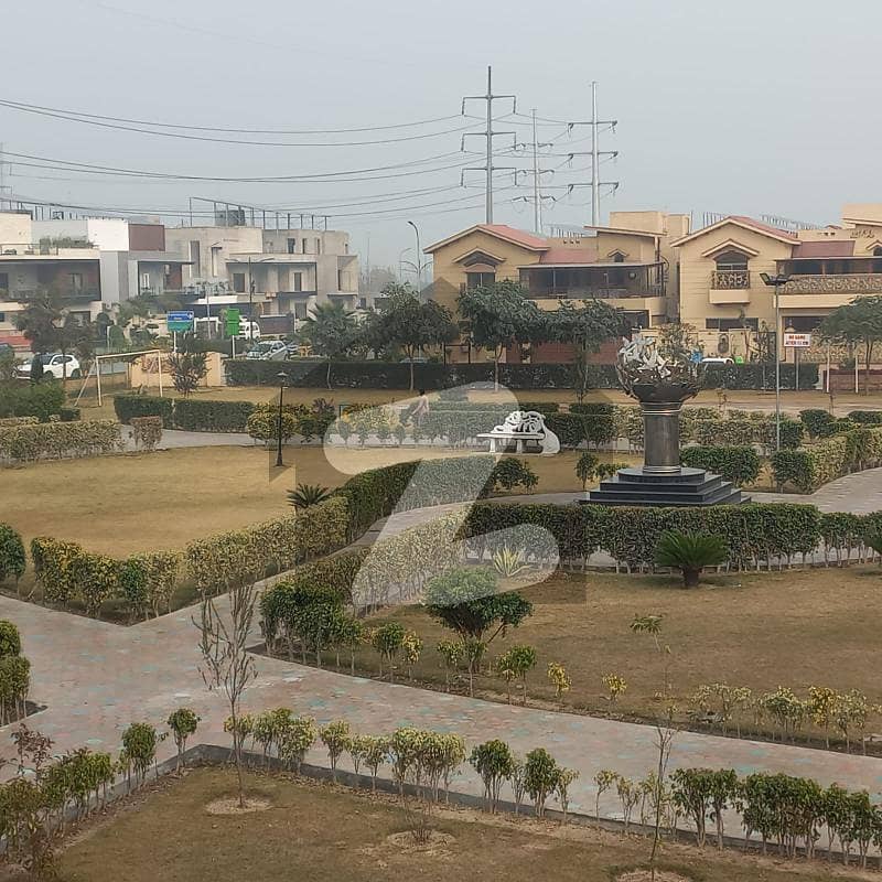 10 Marla 3 Bedroom Apartment Available For Sale In Askari 10 Sector F Lahore Cantt,