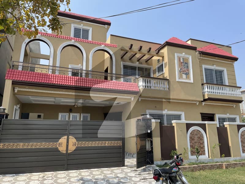 10 Marla Big Front Double Story Brand New House For Sale In Nasheman E Iqbal Phase 2
