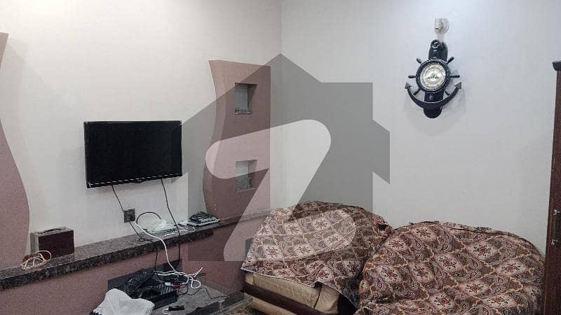 نارتھ ناظم آباد ۔ بلاک ایچ نارتھ ناظم آباد کراچی میں 5 کمروں کا 5 مرلہ مکان 1.65 کروڑ میں برائے فروخت۔